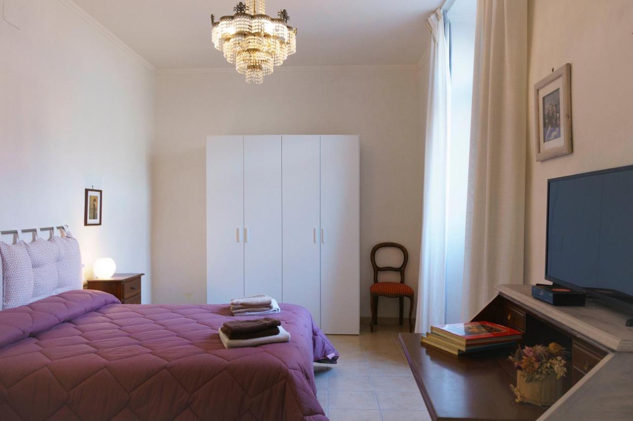 Appartamento Piazza Santa Maria Nuova Viterbo Dış mekan fotoğraf