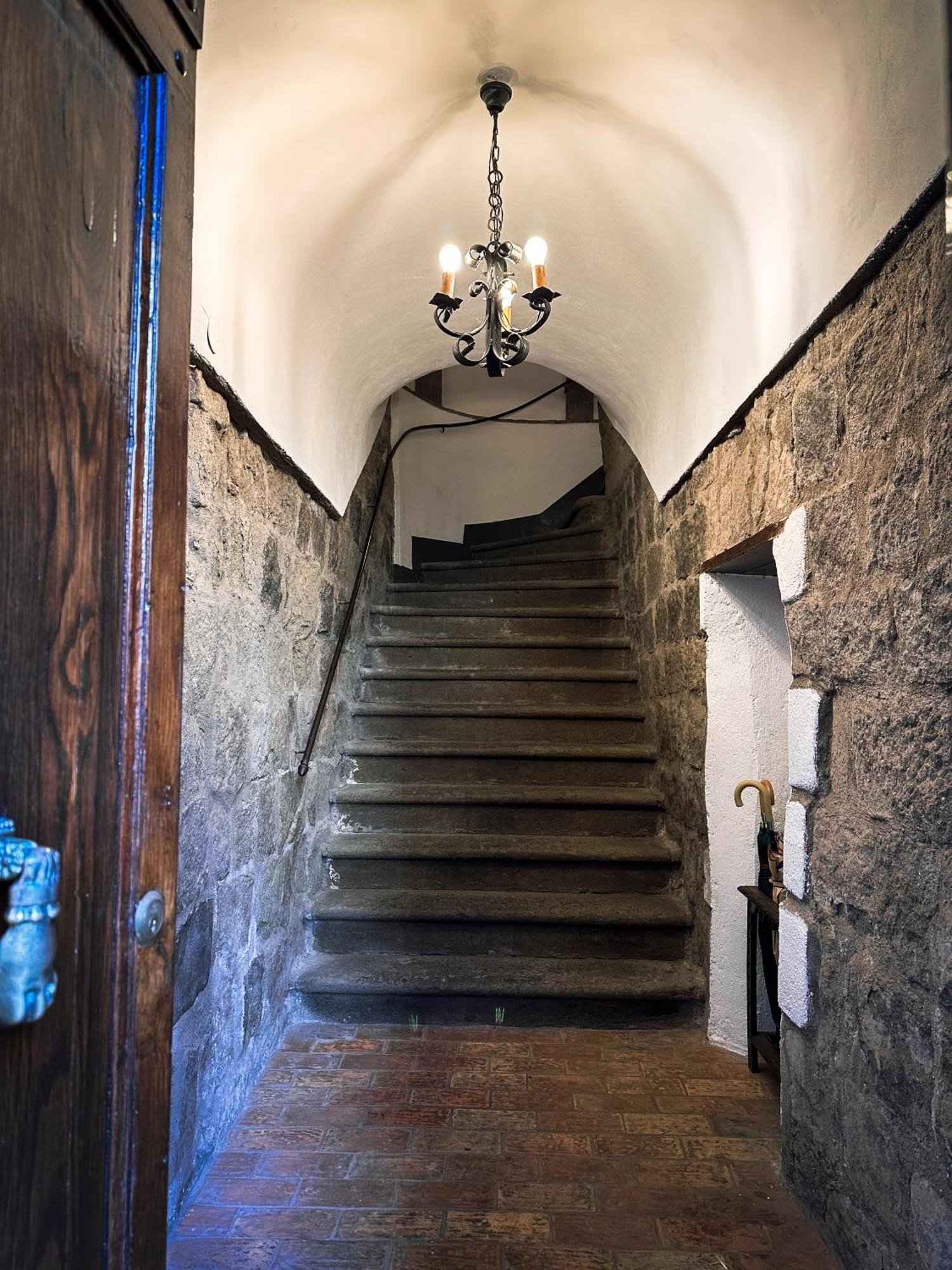Appartamento Piazza Santa Maria Nuova Viterbo Dış mekan fotoğraf